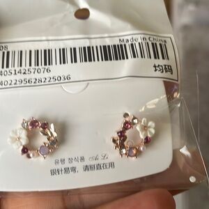 1 pair flower crown earrings